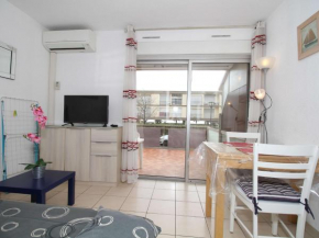 Charmant T1 avec grande terrasse, climatisé, proche des Thermes, équipé lave-vaisselle et lave-linge - FR-1-553-43